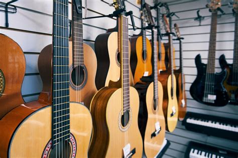 who buys used musical instruments near me? exploring the market and opportunities for sellers